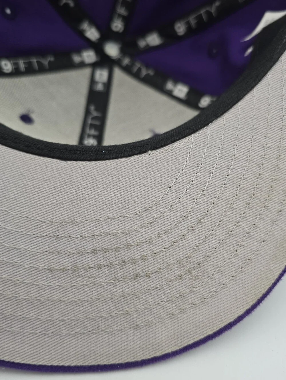 Youth New Era 9Fifty Los Angeles Lakers Adjustable Snapback Hat